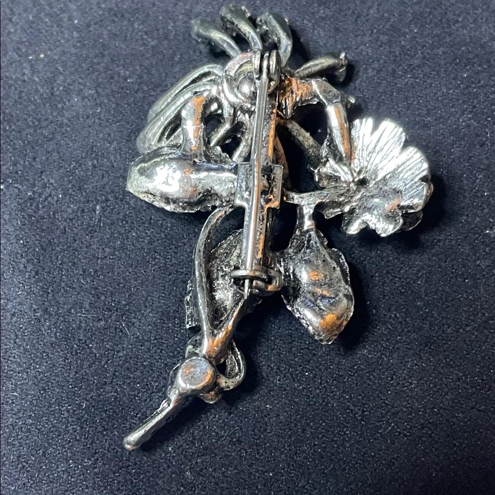 Elegant Silver and Gold Floral Brooch Set of three - Picture 8 of 8